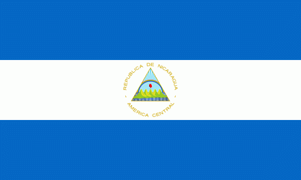 Nicaragua Fahne (mit Wappen)